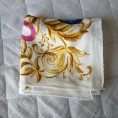 CELINE 花柄 シルクハンカチ　ロゴ