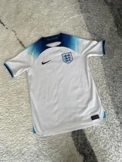 お値下げ美品サッカー2022イングランド代表レプリカユニフォーム　キッズ150