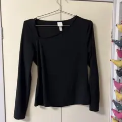 H&M黒 長袖 シンプルブラックカットソー　Sサイズ