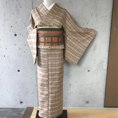 正絹　風合いのある上質なち紬お着物　袷　格子柄
