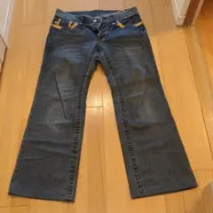 Item thumbnail for item 44bf3cbe-96eb-437f-b719-56b3c0f9f661