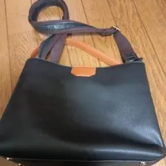 しまむら　MUMU＆CO ショルダーバッグ 黒と茶色の合成皮革