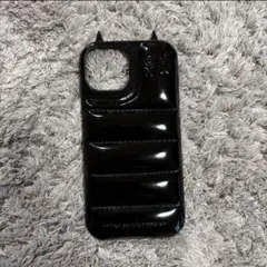 ブラック　iPhone15ケース　韓国　デビル　もこもこ