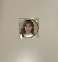 NiziU マユカ COCONUT 缶バッジ