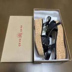 値下げしましたcava cava(サヴァサヴァ)フリンジサンダル ブラックコンビ
