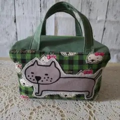 43 コットンこばやし デカねこアップリケ 持ち手付きキャラメルポーチ