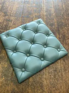 タフテッドクッション ライトブルー 40cm