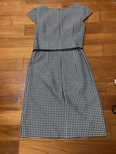 ALMA en ROSE フレンチスリーブ 　　　　　　　　ひざ下ワンピース