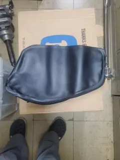 ISUZUフォワード用 網戸1枚 安全窓カバー1枚。