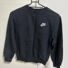 NIKE ブラック トレーナー