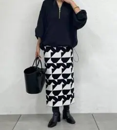 22AW Loungedress ラウンジドレス 幾何 ニットスカート ブラック