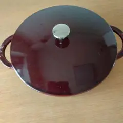 STAUB ストウブ　ニダベイユ　ソテーパン　グラナディンレッド　未使用 STAUB ストウブ ニダベイユ ソテーパン グラナディンレッド 未使用