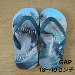 恐竜デザイン サンダル　GAP　18〜19センチ相当
