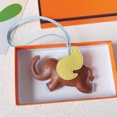 エレファントバッグチャーム キーチェーン タッセルペンダント ブラウン イエロー