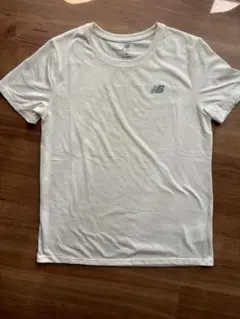 ヘザーテックショートスリーブTシャツ　ニューバランス