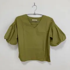 swich 半袖　シャツ　ブラウス　パフスリーブ　カーキ　ゴールド　フリーサイズ