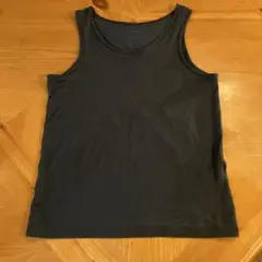 ユニクロ　エアリズム　黒 タンクトップ　130