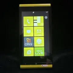 TOSHIBA製Windows Phone IS12T