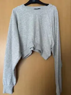 bershkaクロップドスウェット