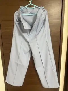 ジーユー　ストレートスラックス