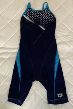 アリーナ　タフスーツ