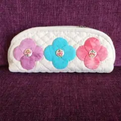 花刺繍の布製マルチケース