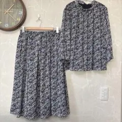 美品　トッカ　リバティー　ビジュー柄セットアップ　40
