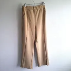 ベージュ スリットスラックス nuena