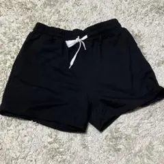 ブラックハーフパンツ　ランニング