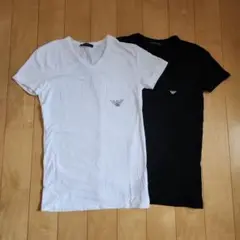 エンポリオアルマーニ VネックTシャツ 2枚セット