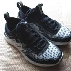 Reebok トレーニングシューズ