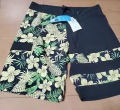 キスマーク　メンズ　水着　ハーフパンツ　海　プール　ブラック　海パンスイムウェア