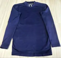 Under Armour ネイビー 長袖アンダーシャツ