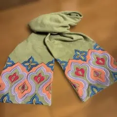 ケイタマルヤマ　刺繍入りオリーブグリーンマフラー約20×160