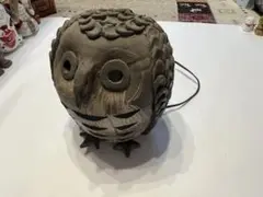 光るフクロウ