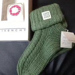 GIVENCHYの緑毛糸の靴下 お得です♪