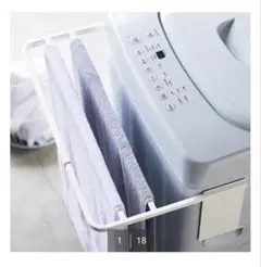 Item thumbnail for item 76a013f4-9731-4665-8071-1f2e95e2dd22