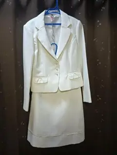 Item thumbnail for item 50ab4fb5-8bf9-46fd-8e61-afd000cee8e1