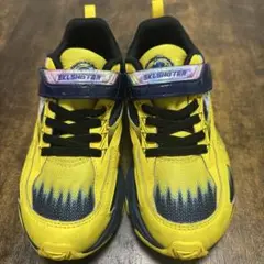 イエロースポーツシューズ ストラップ付き