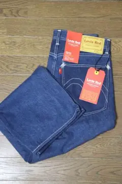 新品　Levi's Red Cropped Wide Leg W32 1