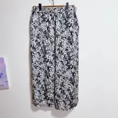 コムサイズム ガウチョパンツ ワイドパンツ 七分丈 花柄 白　黒