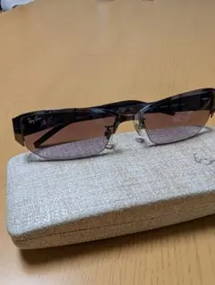 Ray-Ban RB 3371ブラックフレーム ピンクレンズ