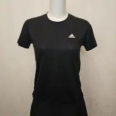 adidas ブラック Tシャツ