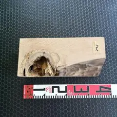 276 希少材　屋久杉面付き角材