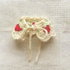 (187) ミニ つけ襟　付け襟　ぬいぐるみ　ハンドメイド　いちご　苺　ベージュ