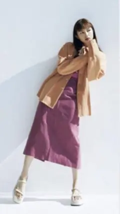 (川口春奈 着用) AURALEE シャツ