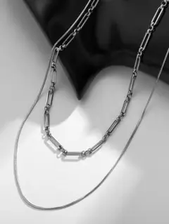 レイヤードネックレス スタイリッシュ シルバー