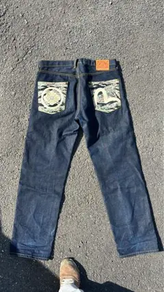 エヴィス　evisu