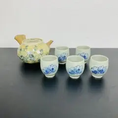 上野焼　豊前吉右衛門窯　刻染付椿花文　湯呑み　5点 上野焼 豊前吉右衛門窯 刻染付椿花文 湯呑み 5点 - メルカリ