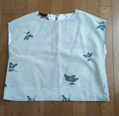 フレンチ袖トップス